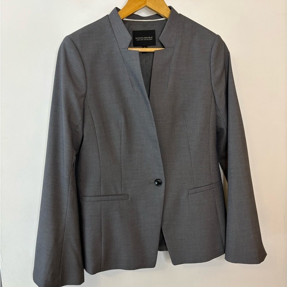 Banana Republic Long and Lean Gray Blazer Stand Collar - Picture 2 of 11